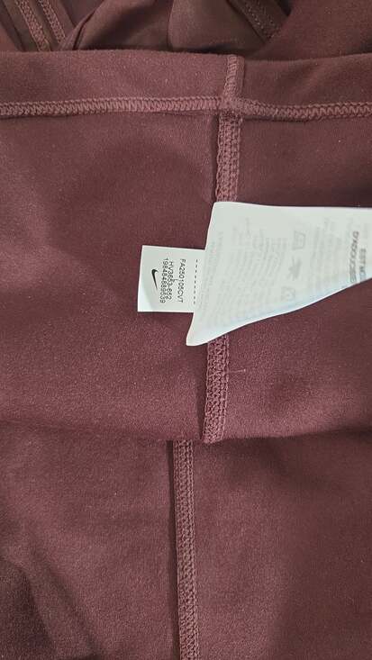 Nike One Women's Fitted Dri-FIT Cropped Tank Top in Burgundy - Picture 3 of 7